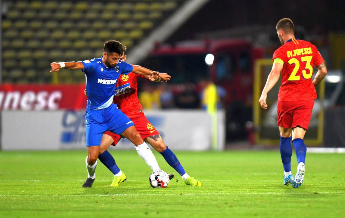 FCSB - FC VOLUNTARI // liveTEXT+VIDEO » Debutantul Botezatu greșește și Cătălin Țîră deschide scorul în secunda 35