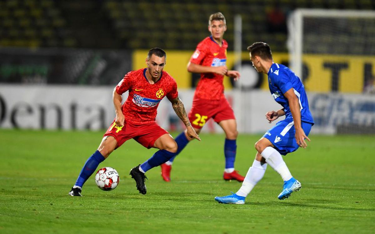 FCSB - VOLUNTARI / VIDEO+FOTO Seară neagră pentru Marian Botezatu! A greșit flagrant la primul gol, și-a dat autogol și și-a rupt tricoul de nervi