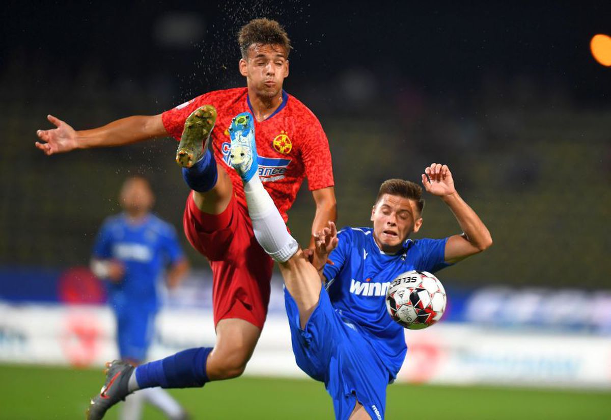 FCSB - FC VOLUNTARI // liveTEXT+VIDEO » Debutantul Botezatu greșește și Cătălin Țîră deschide scorul în secunda 35