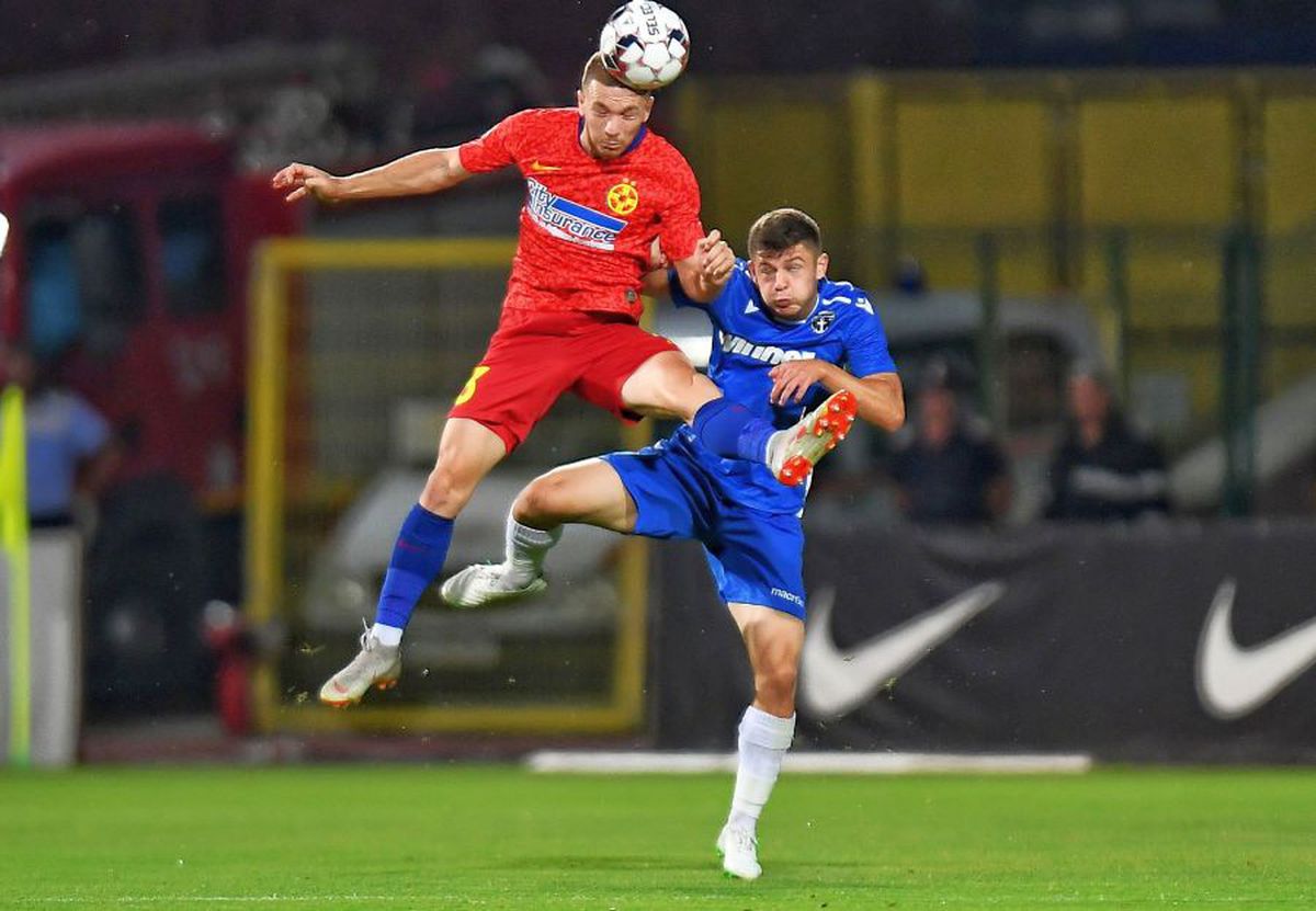 FCSB - FC VOLUNTARI // liveTEXT+VIDEO » Debutantul Botezatu greșește și Cătălin Țîră deschide scorul în secunda 35