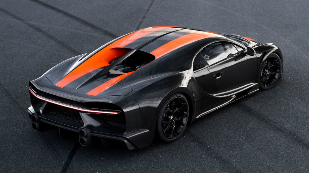 VIDEO Bugatti a lansat un nou model de lux: Chiron Super Sport 300+ atinge 490 km/h și costă 3,5 milioane de euro!