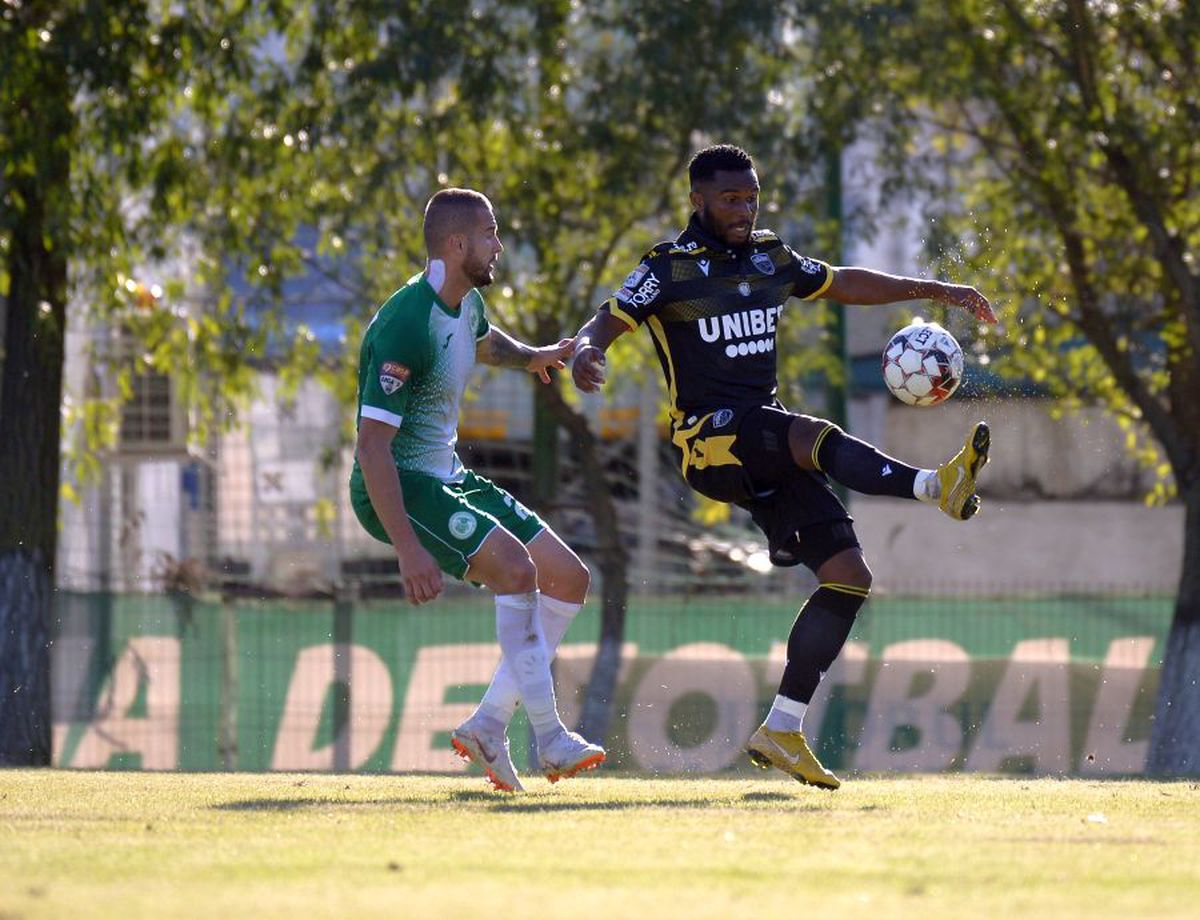 CONCORDIA - DINAMO 1-2 // FOTO „Câinii” au învins noua echipă a lui Erik Lincar! Goluri Brito și Perovic