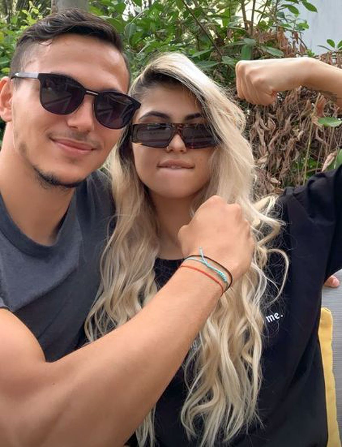 FOTO „Fără ritm de joc”, Cristi Manea a fost la un eveniment dedicat influencerilor » Iubita fotbalistului va merge la Los Angeles