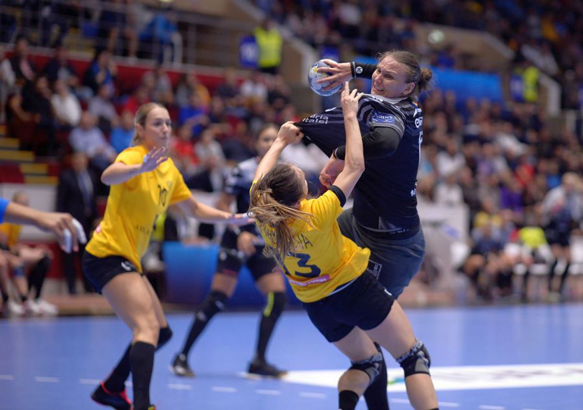 CSM BUCUREȘTI - ROSTOV 23-23 // Adrian Vasile: „Mă nemulțumește că am luat goluri mult prea ușor + Ambros Martin dezvăluie dialogul purtat cu Cristina Neagu