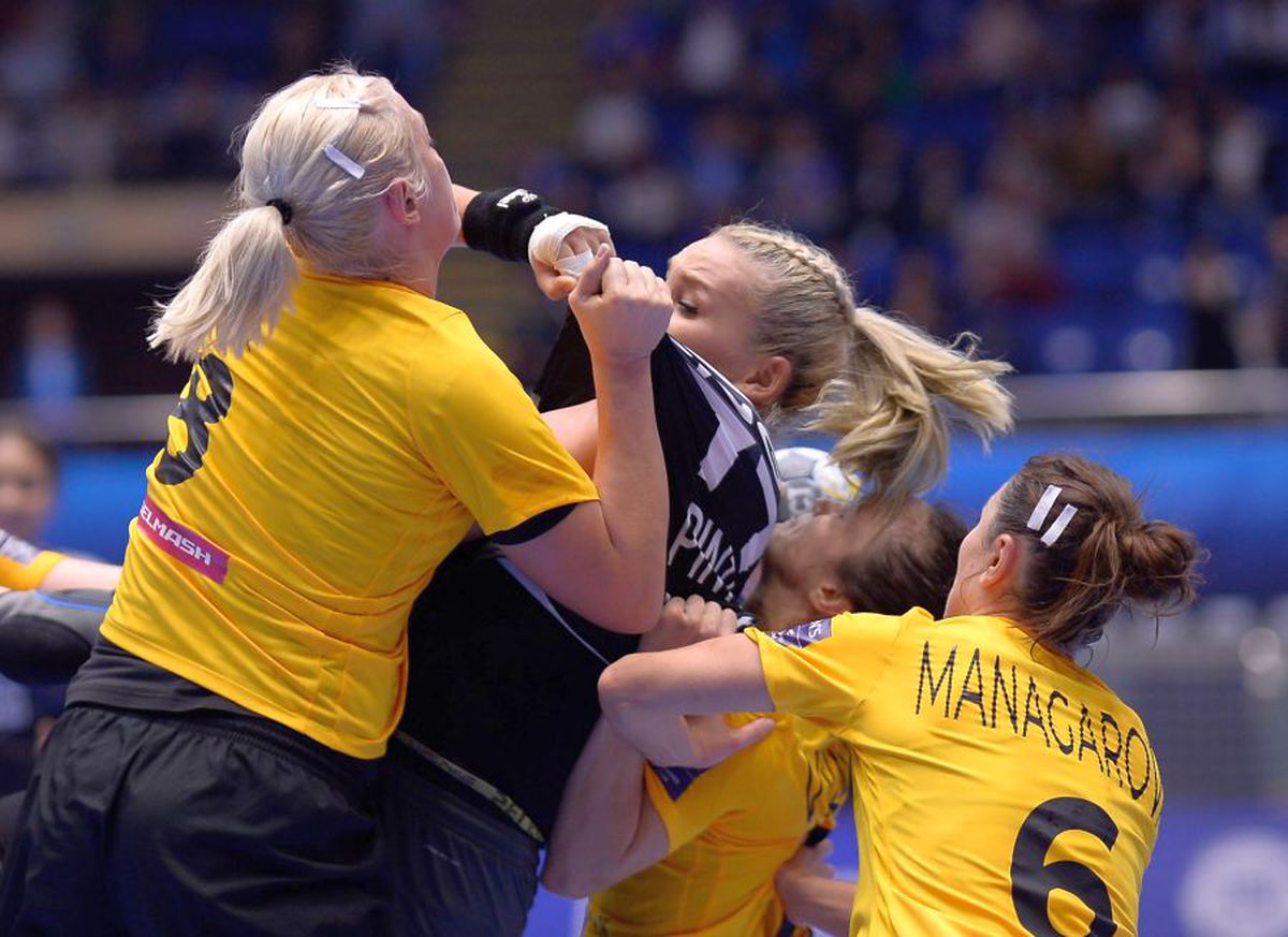 CSM BUCUREȘTI - ROSTOV DON 23-23 // VIDEO+FOTO Egal dramatic! „Tigroaicele” au revenit remarcabil și au fost aproape să câștige pe final