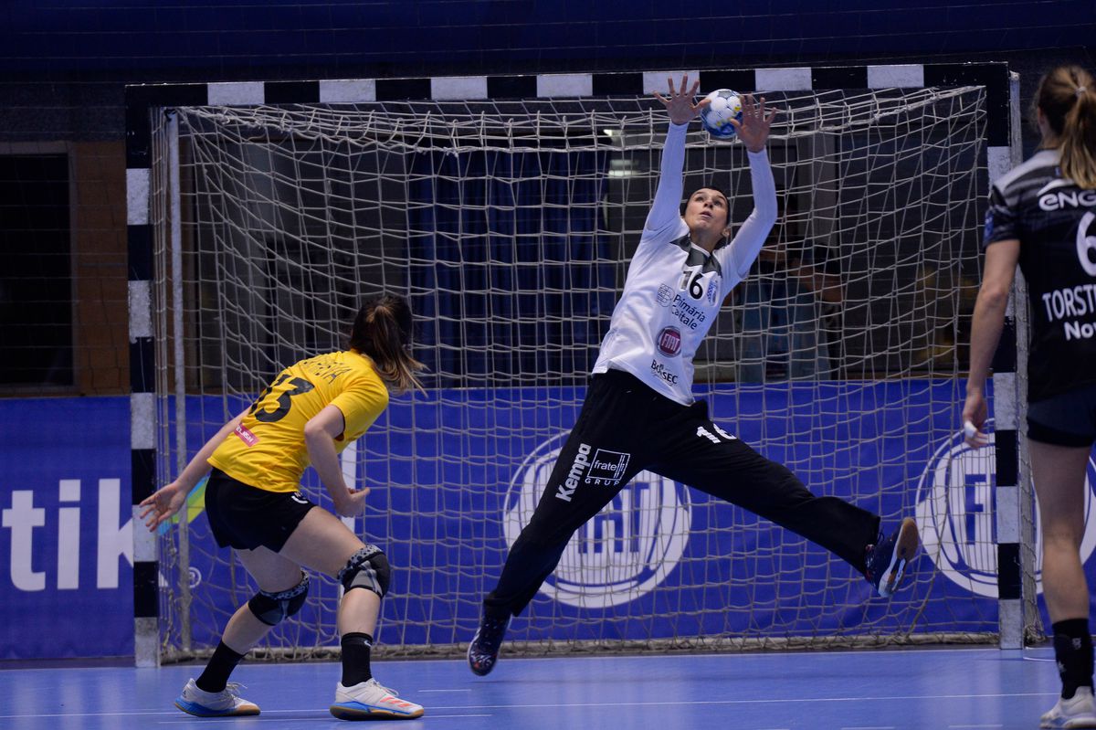 CSM BUCUREȘTI - ROSTOV 23-23 // Adrian Vasile: „Mă nemulțumește că am luat goluri mult prea ușor + Ambros Martin dezvăluie dialogul purtat cu Cristina Neagu