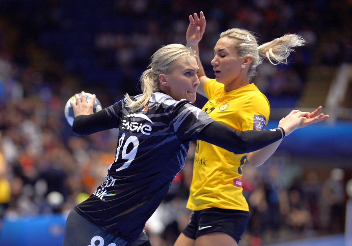 CSM BUCUREȘTI - ROSTOV 23-23 // Adrian Vasile: „Mă nemulțumește că am luat goluri mult prea ușor + Ambros Martin dezvăluie dialogul purtat cu Cristina Neagu