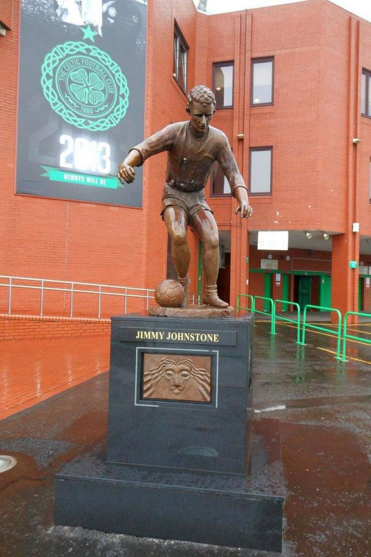CORESPONDENȚĂ DIN GLASGOW / FOTO Cum arată Academia fondată de Jimmy Johnstone, cel mai mare fotbalist din istoria lui Celtic: „64.000 de puști au trecut pe acolo"
