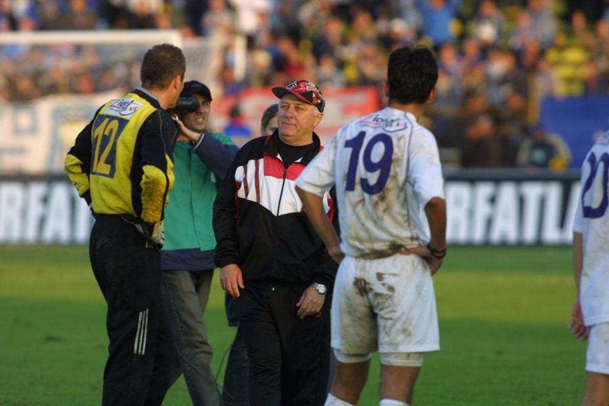 Marin Barbu, bătut de Florin Halagian în vestiar: „Bă, eu d-aia te-am adus aici? Să înjuri arbitrii sau să joci fotbal?”