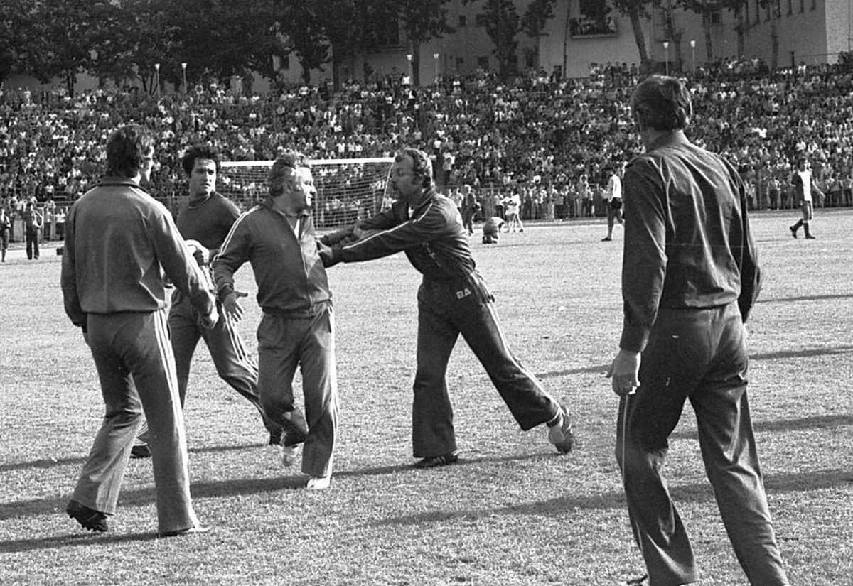 Florin Halagian - imagini din arhiva Gazetei cu personajul legendar al fotbalului românesc