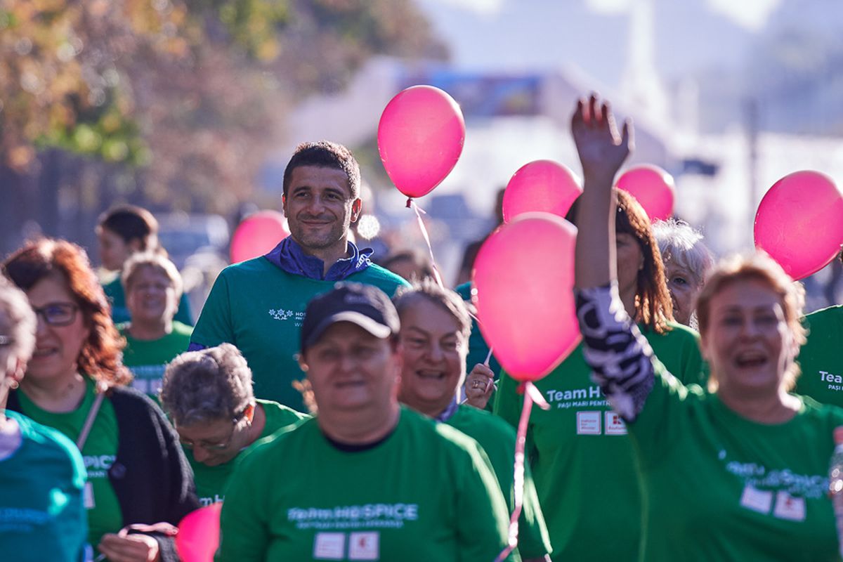 FOTO BUCHAREST MARATHON 2019 // Veselie în alergare pe străzile Bucureștiului