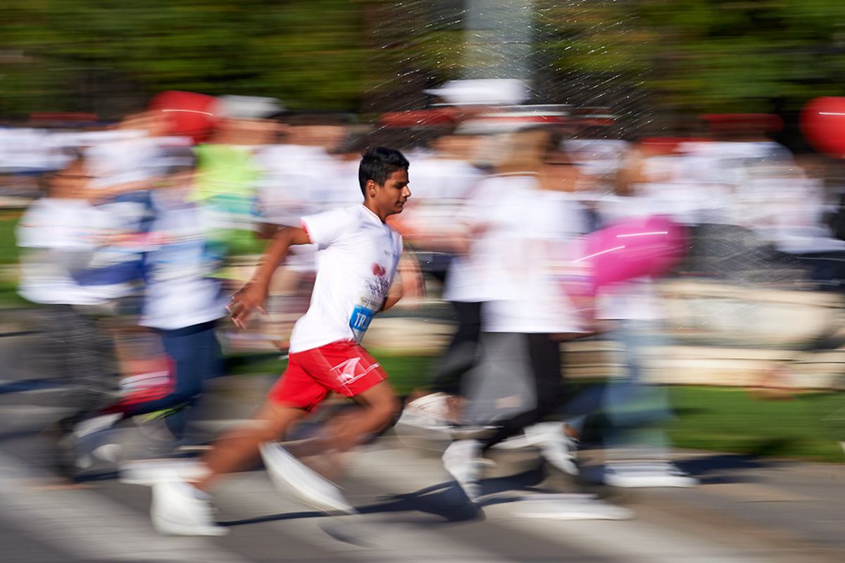 FOTO BUCHAREST MARATHON 2019 // Veselie în alergare pe străzile Bucureștiului