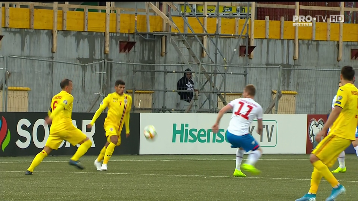 FEROE - ROMÂNIA 0-3 // FOTO Probleme mari pentru Contra: Vlad Chiricheș s-a rupt, Keșeru s-a resimțit pe final