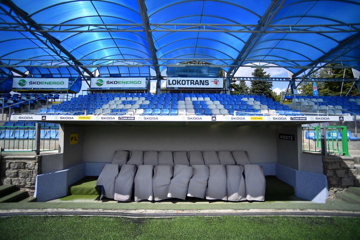 Detaliul remarcat de trimisul GSP în Cehia: cu ce stadion din România seamănă izbitor arena „potcoavă” din Cehia