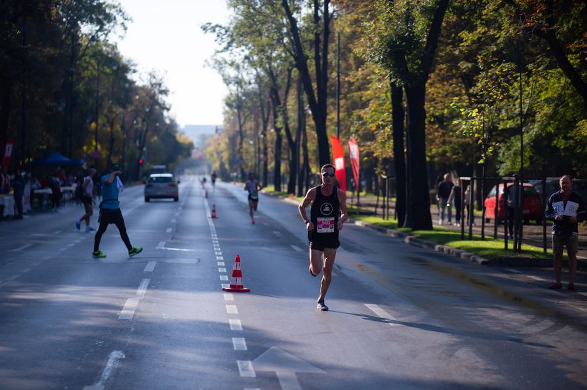 MARATONUL BUCUREȘTI // FOTO Sărbătoare pe străzile Capitalei: iată câștigătorii Maratonului de la București
