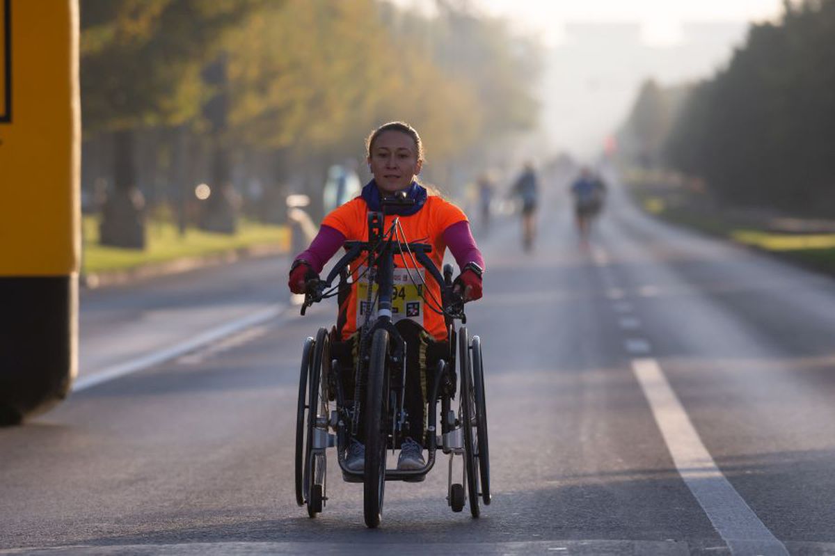 MARATONUL BUCUREȘTI // FOTO Sărbătoare pe străzile Capitalei: iată câștigătorii Maratonului de la București