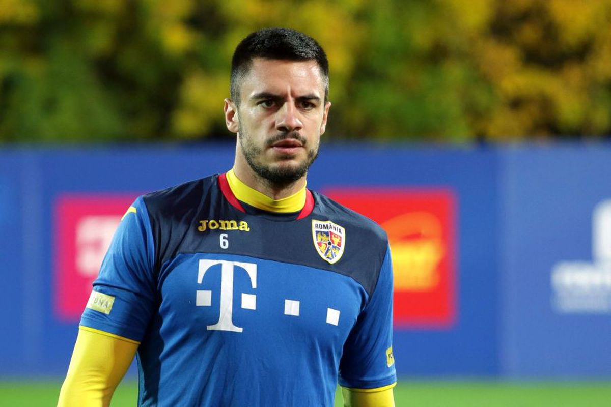 ROMÂNIA - NORVEGIA // FOTO Cosmin Contra și-a împărțit jucătorii în două tabere la antrenamentul de astăzi