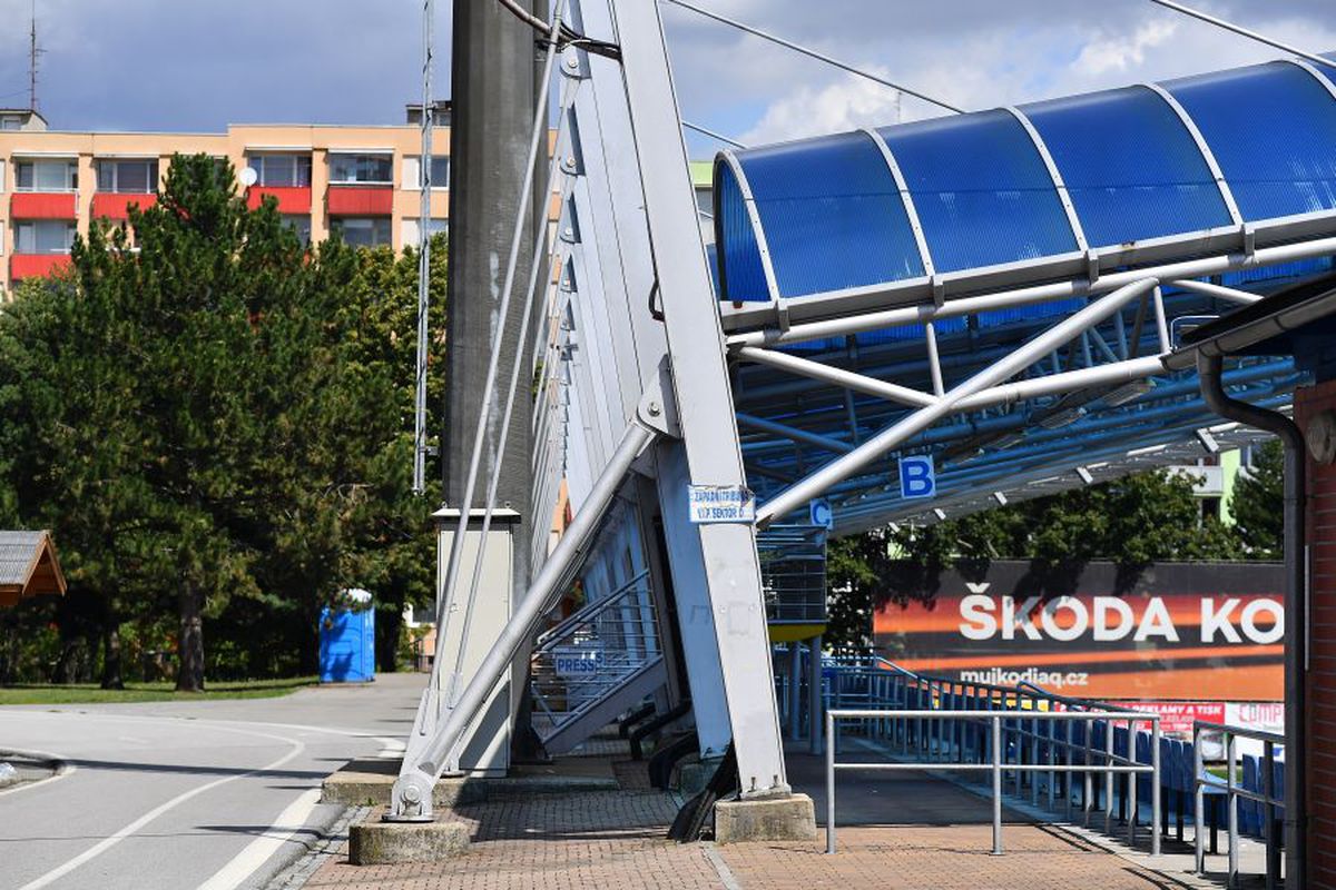 MLADA BOLESLAV - FCSB // VIDEO+FOTO Cehii stau la coadă să vadă "cel mai cunoscut club românesc"