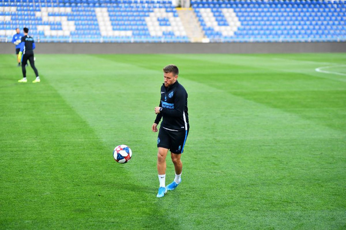 MLADA BOLESLAV - FCSB // VIDEO + FOTO FCSB a făcut antrenamentul oficial înaintea meciului din turul III al Europa League! Mihai Pintilii ar putea debuta în acest sezon