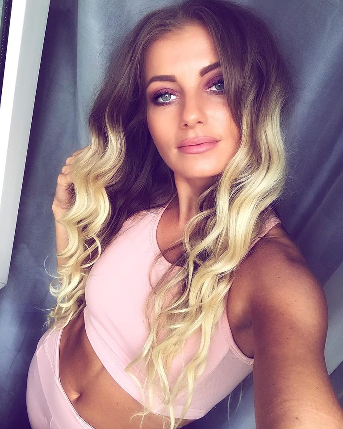 GALERIE FOTO Apariție INCENDIARĂ!