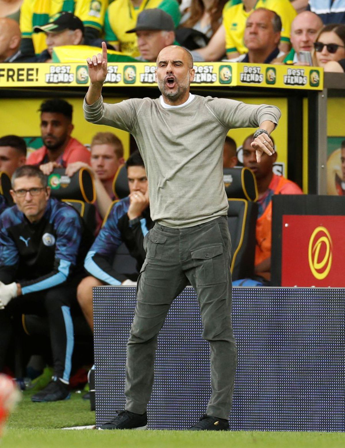 NORWICH - MANCHESTER CITY 3-2 // FOTO Surpriza sezonului în Premier League » Pep Guardiola, lăsat fără replică de o nou-promovată