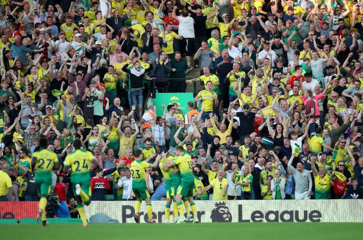 NORWICH - MANCHESTER CITY 3-2 // FOTO Surpriza sezonului în Premier League » Pep Guardiola, lăsat fără replică de o nou-promovată