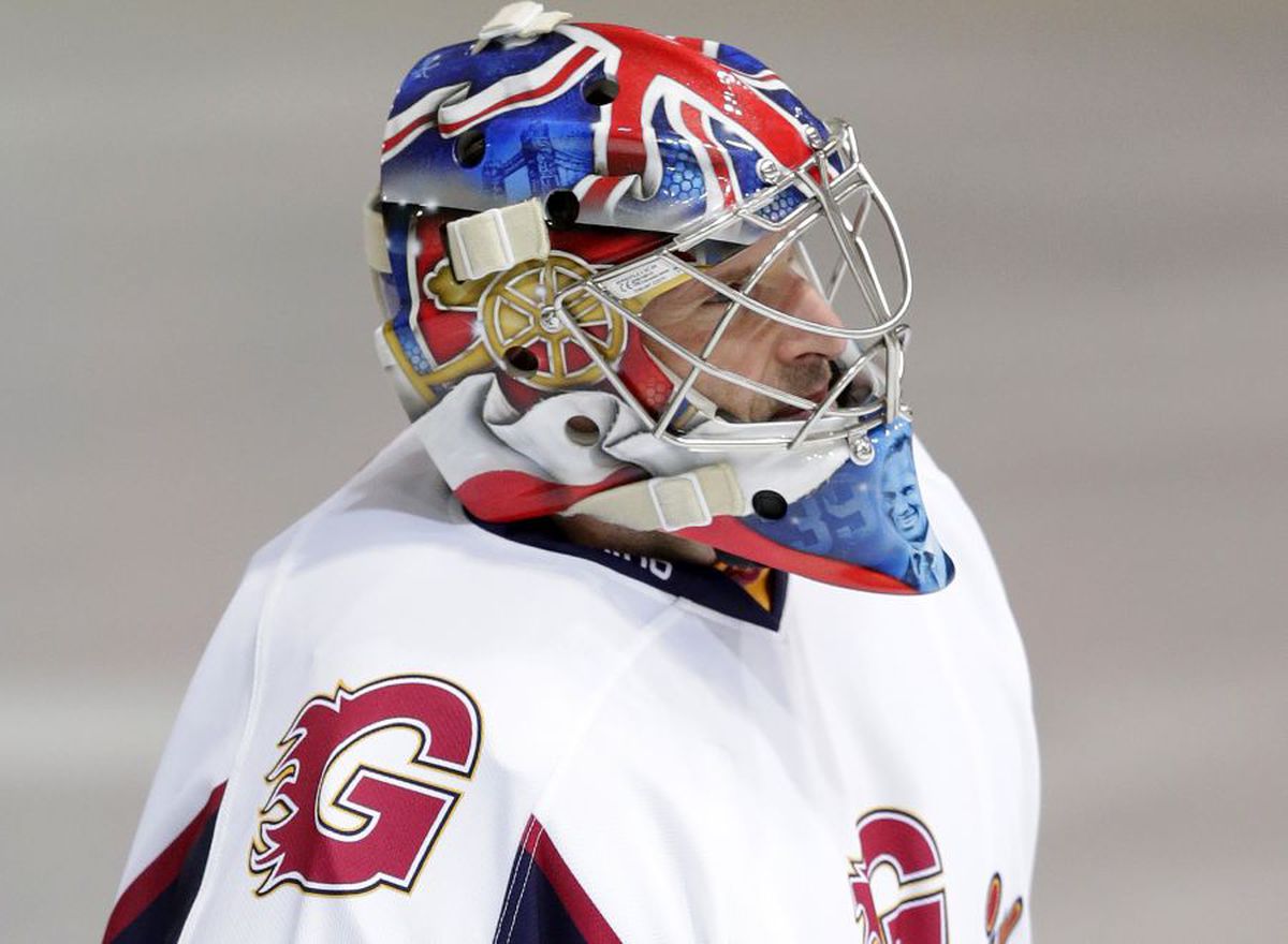 GALERIE FOTO + VIDEO Petr Cech, prestație senzațională la primul său meci în hochei: performanța reușită la debut