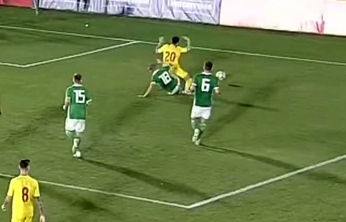 ROMÂNIA U21 - IRLANDA DE NORD  U21 // FOTO România U21, dezavantajată de arbitru! Penalty clar neacordat în finalul primei reprize