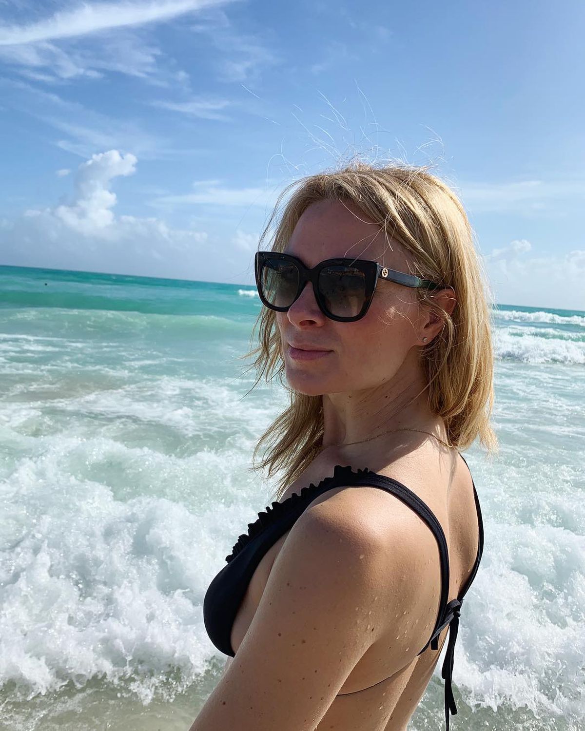 FOTO Britta Hofmann în picioarele goale, în direct la TV