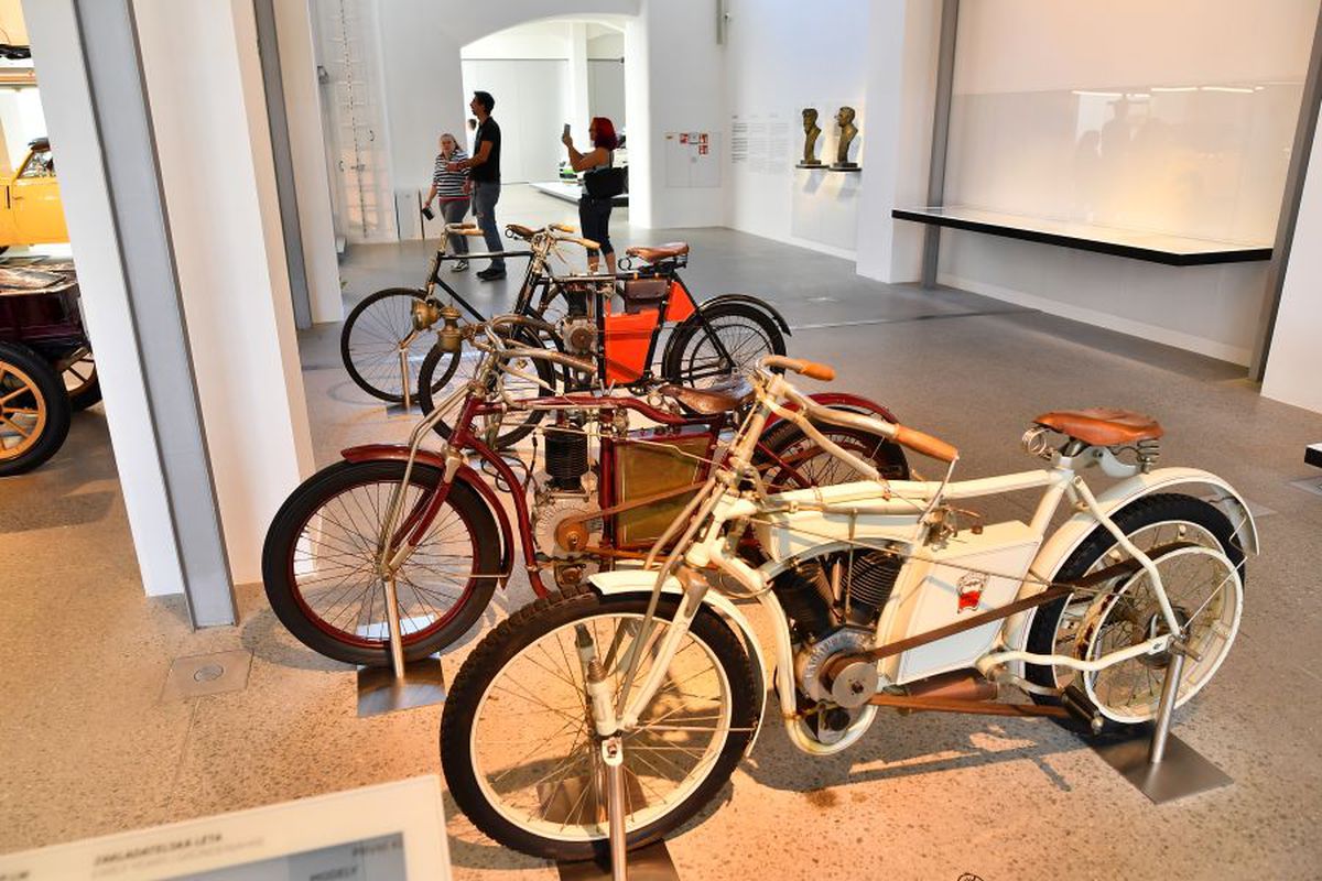 Am vizitat Muzeul Skoda din Cehia: 350 de modele cu o istorie fabuloasă