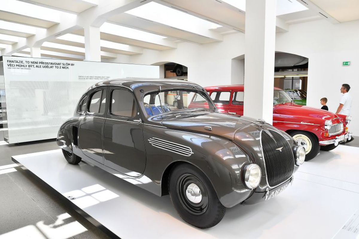 Am vizitat Muzeul Skoda din Cehia: 350 de modele cu o istorie fabuloasă