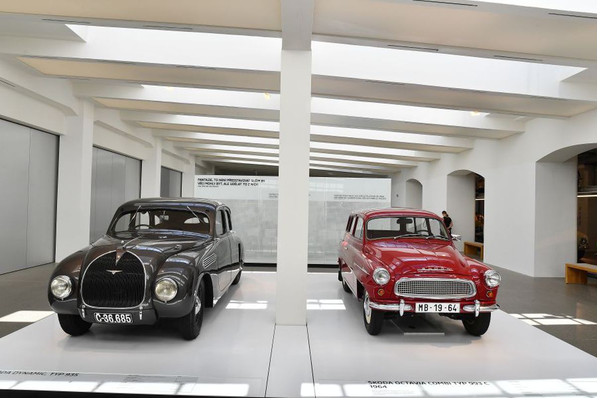 Am vizitat Muzeul Skoda din Cehia: 350 de modele cu o istorie fabuloasă