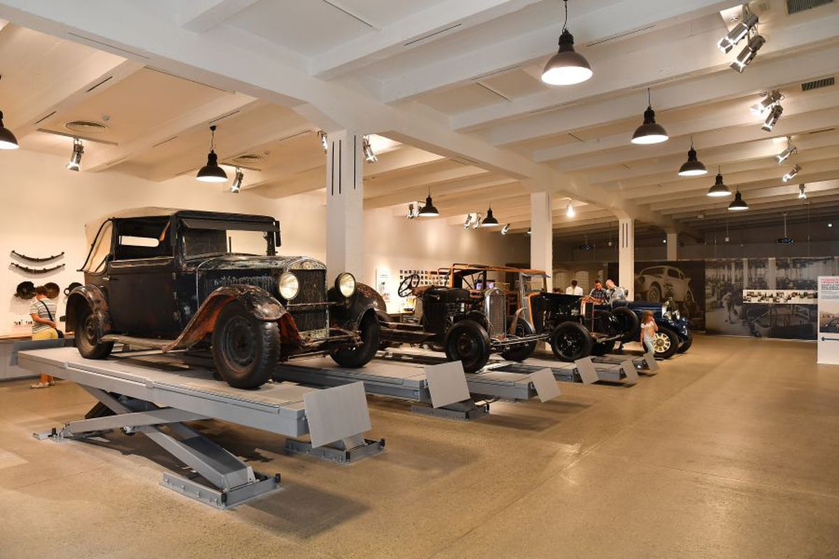 Am vizitat Muzeul Skoda din Cehia: 350 de modele cu o istorie fabuloasă