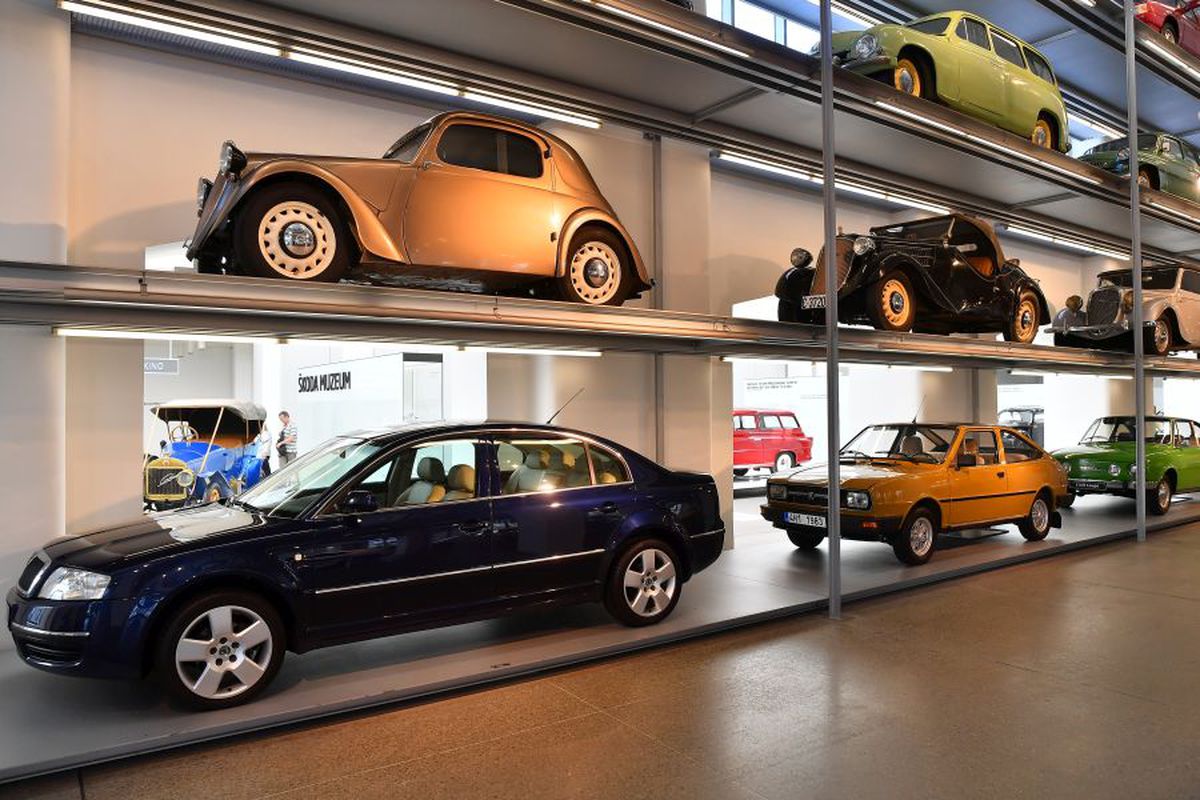 Am vizitat Muzeul Skoda din Cehia: 350 de modele cu o istorie fabuloasă
