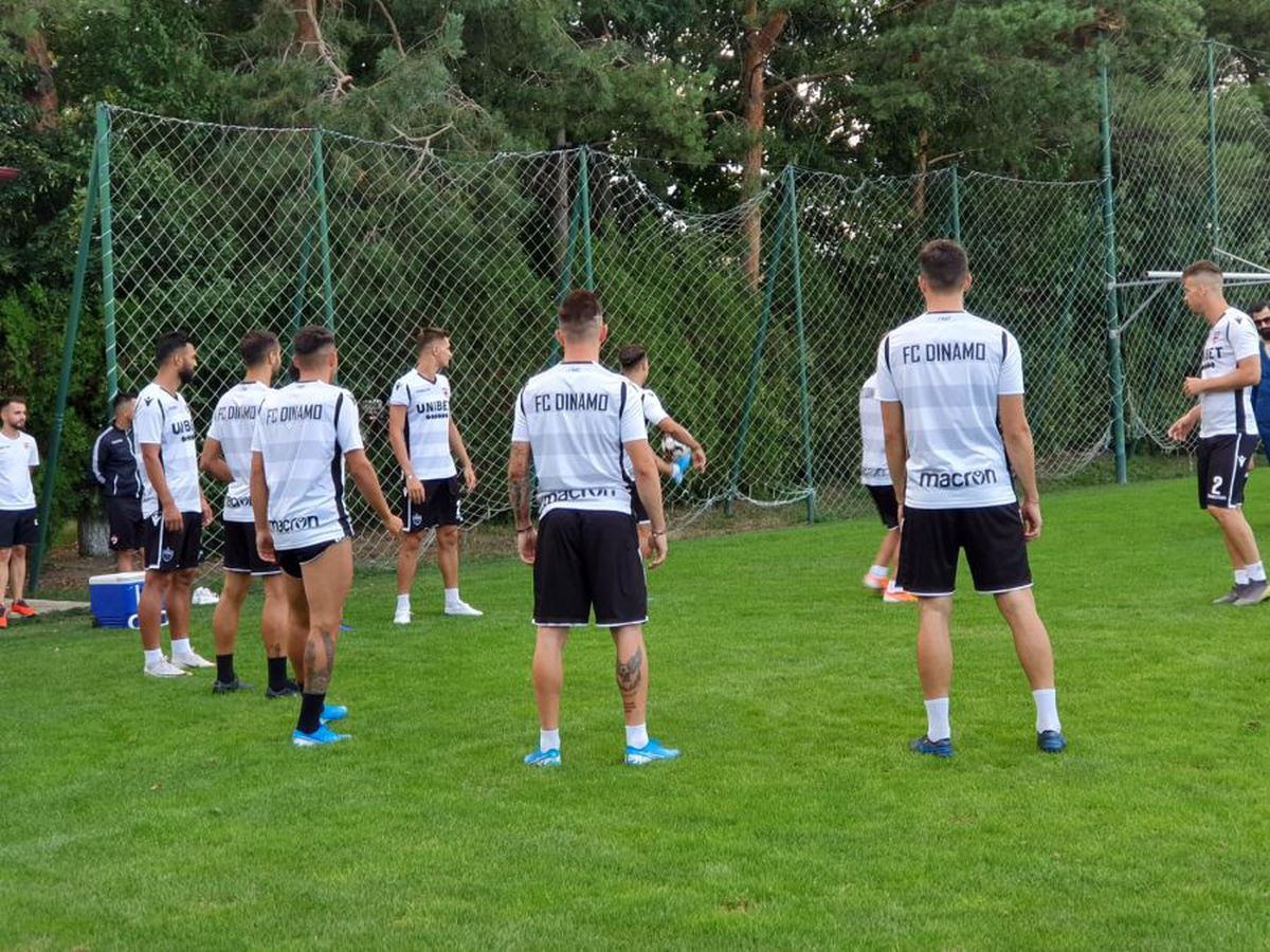 CHINDIA TÂRGOVIȘTE - DINAMO // VIDEO + FOTO Surpriză la Dinamo: 10 jucători la control antidoping » Ce vedetă a venit la antrenament