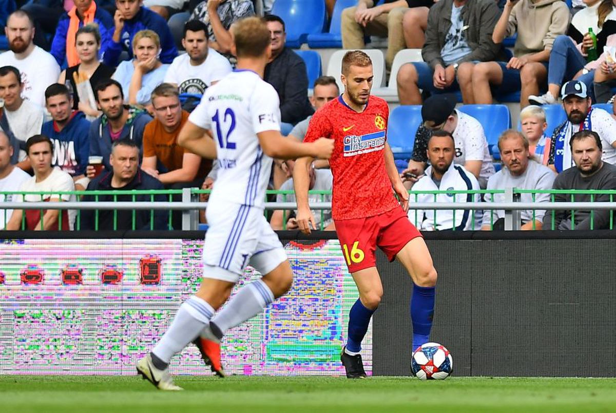 MLADA BOLESLAV - FCSB // FOTO Salvați de Panțâru » Fără antrenor și cu 9 accidentați, FCSB se califică în play-off-ul EL cu un gol în prelungiri