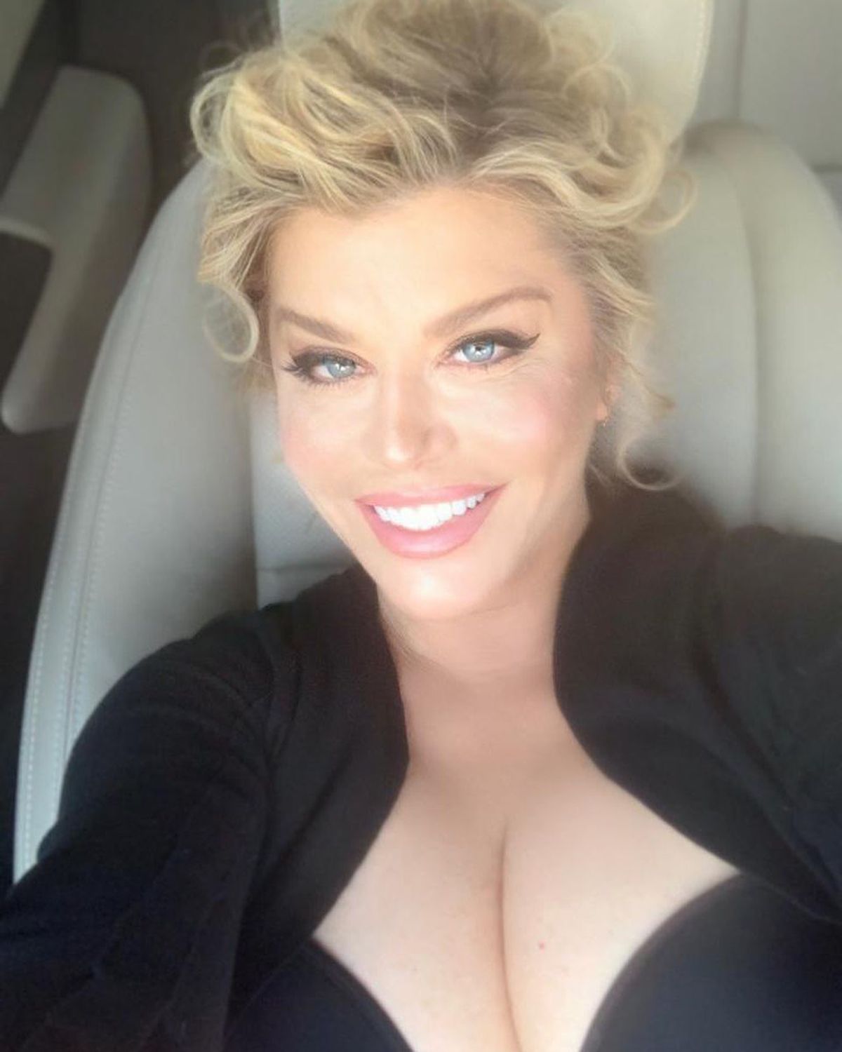 CRAIOVA - FCSB // VIDEO Loredana Groza, cel mai fierbinte suporter al Craiovei: „Hai, Piți! Sunt convinsă că vom câștiga”