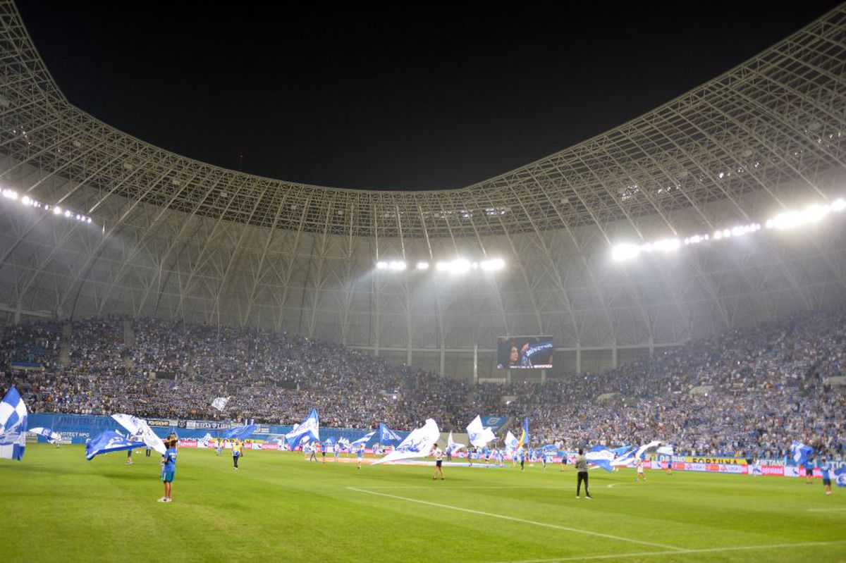 CRAIOVA - FCSB // GALERIE FOTO + VIDEO Scenografie spectaculoasă a oltenilor, pe muzica lui Beethoven