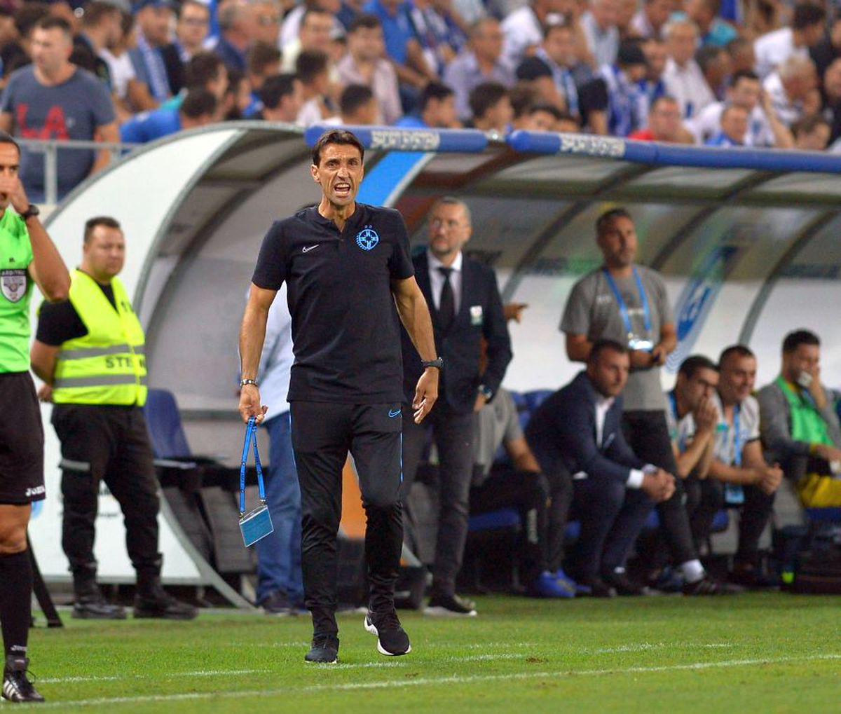 CRAIOVA - FCSB 0-0 // liveTEXT, FOTO + VIDEO ACUM Derby-ul toamnei în Liga 1 » Hora ratează incredibil în minutul 43