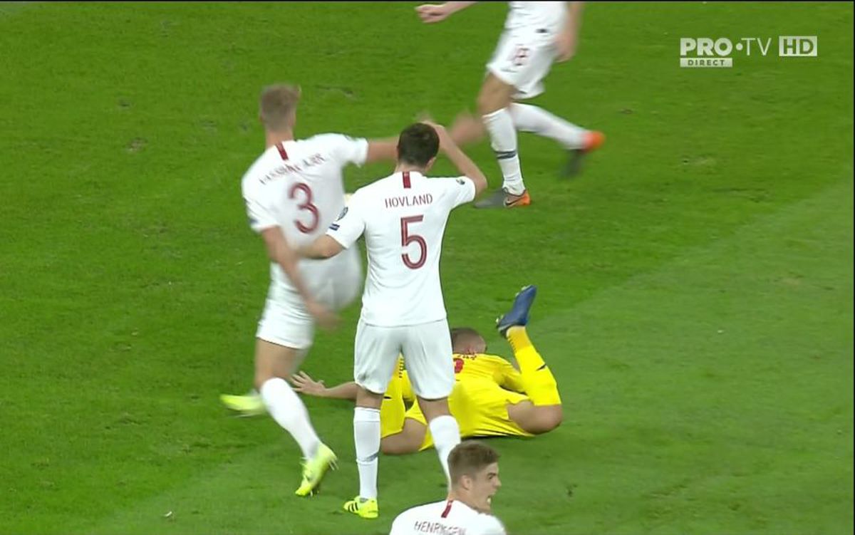 ROMÂNIA - NORVEGIA // FOTO George Pușcaș a cerut penalty! Ce se observă în imagini + reacția lui MM: „E genetică chestia asta”