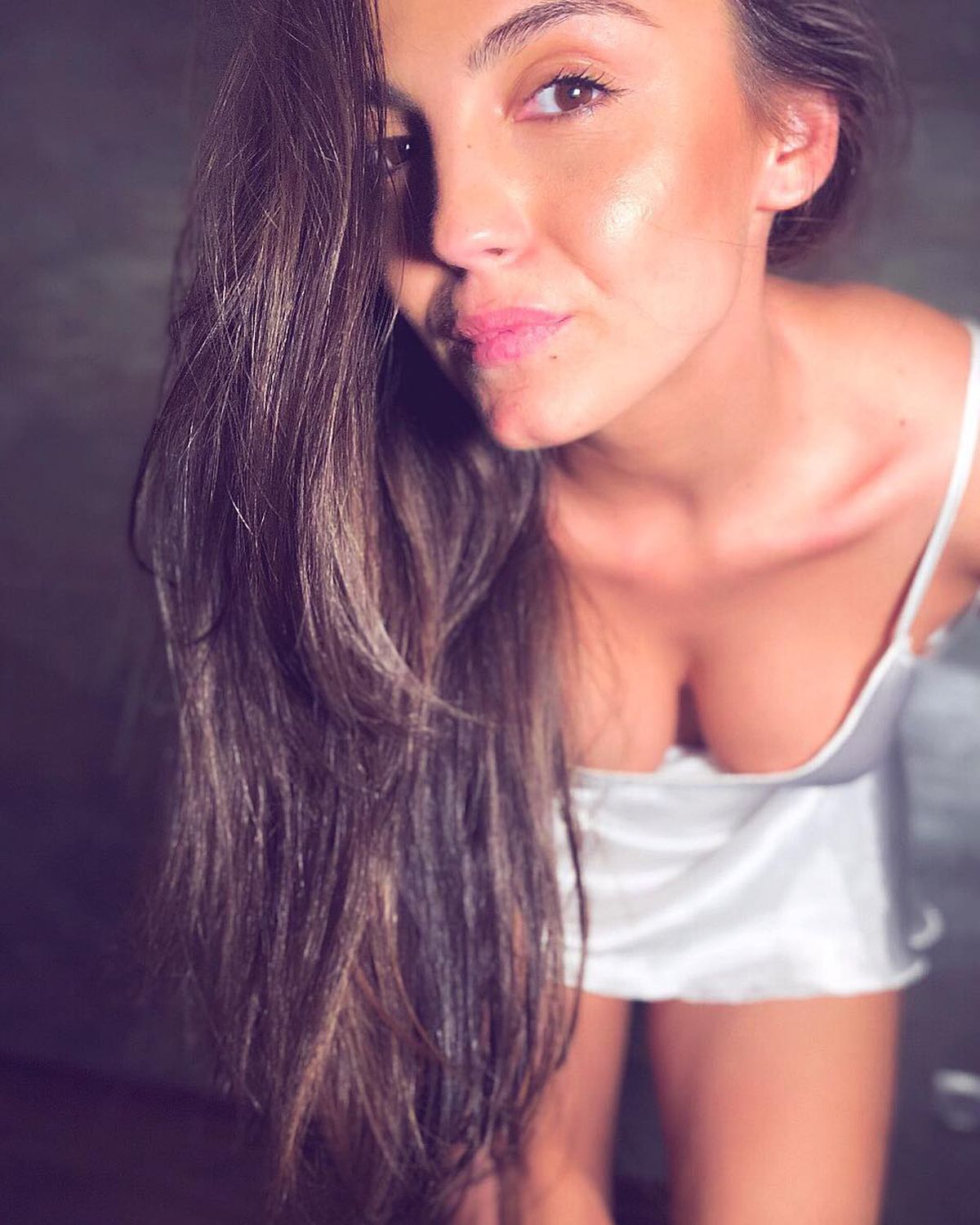 FOTO Cea mai sexy prezentatoare din România! Liza, vlogărița care răvășește Instagramul