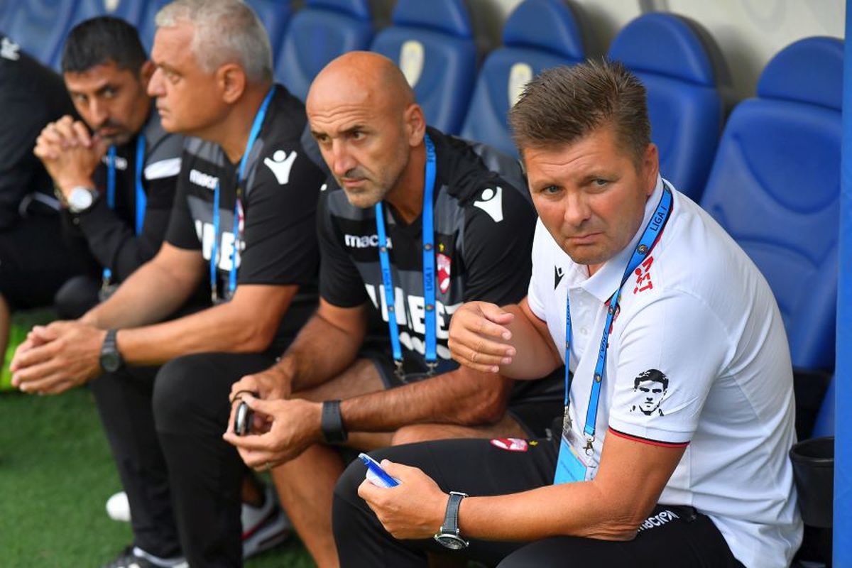 CHINDIA TÂRGOVIȘTE - DINAMO 3-2 // VIDEO+FOTO Uhrin n-a schimbat nimic! Roș-albii pierd contra Chindiei și revin pe ULTIMUL LOC