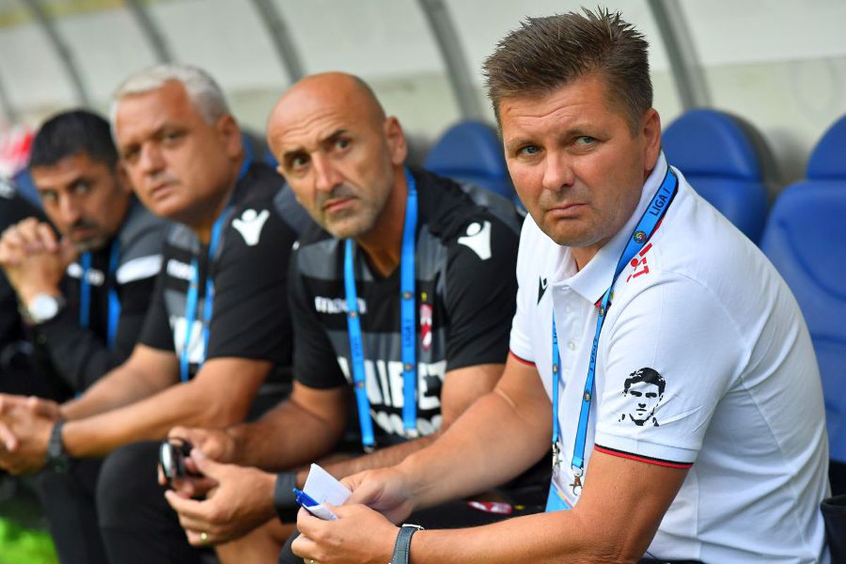 CHINDIA TÂRGOVIȘTE - DINAMO 3-2 // VIDEO+FOTO Uhrin n-a schimbat nimic! Roș-albii pierd contra Chindiei și revin pe ULTIMUL LOC