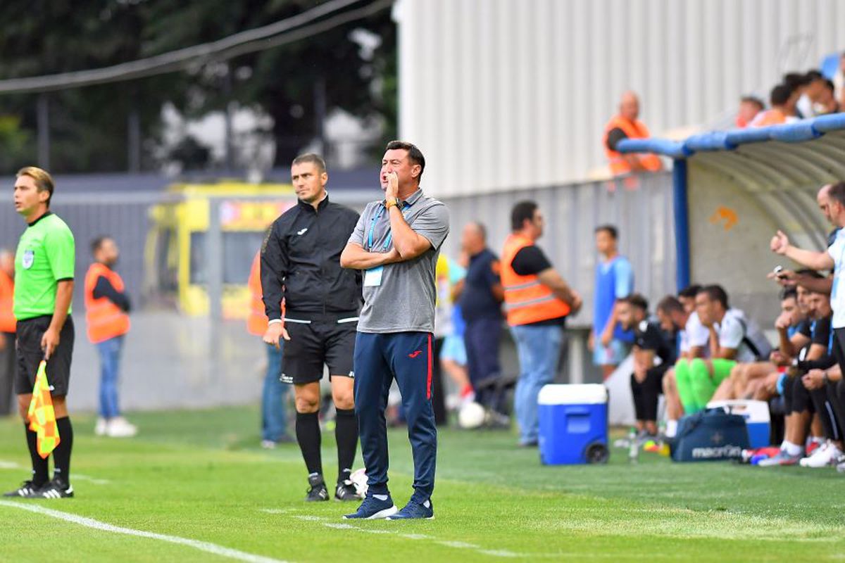 CHINDIA TÂRGOVIȘTE - DINAMO 3-2 // VIDEO+FOTO Uhrin n-a schimbat nimic! Roș-albii pierd contra Chindiei și revin pe ULTIMUL LOC