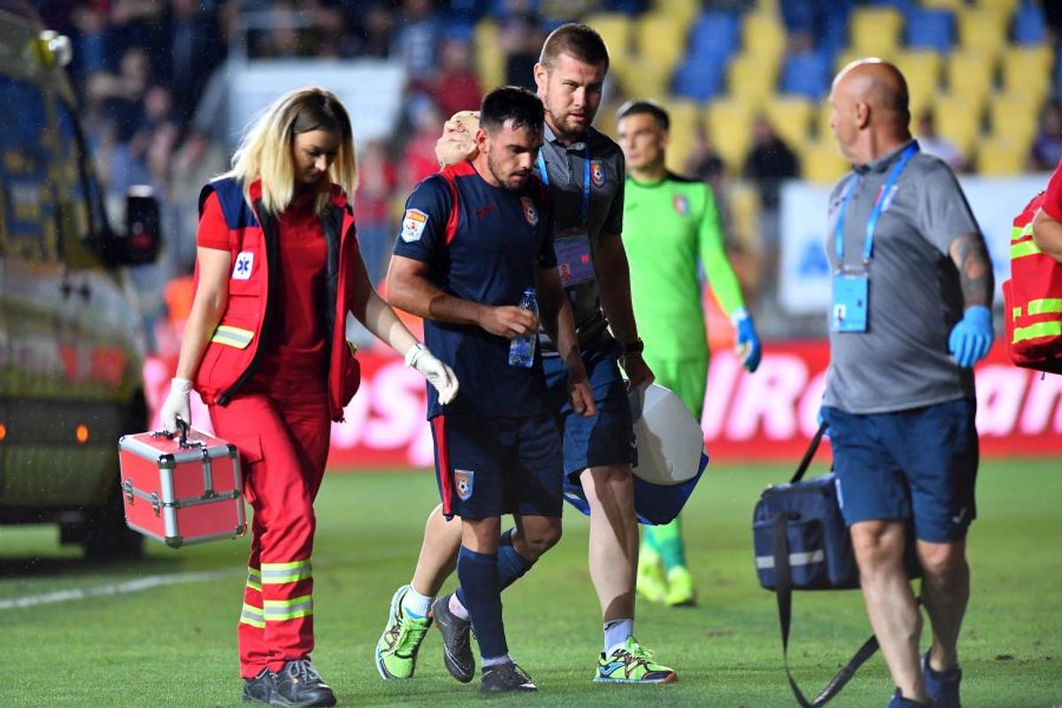 CHINDIA TÂRGOVIȘTE - DINAMO 3-2 // FOTO Panică în prelungirile meciului! Marius Martac a leșinat, iar ambulanța și-a făcut apariția pe teren