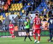CHINDIA TÂRGOVIȘTE - DINAMO 3-2 // FOTO Panică în prelungirile meciului! Marius Martac a leșinat, iar ambulanța și-a făcut apariția pe teren