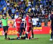 CHINDIA TÂRGOVIȘTE - DINAMO 3-2 // FOTO Panică în prelungirile meciului! Marius Martac a leșinat, iar ambulanța și-a făcut apariția pe teren