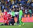 CHINDIA TÂRGOVIȘTE - DINAMO 3-2 // FOTO Panică în prelungirile meciului! Marius Martac a leșinat, iar ambulanța și-a făcut apariția pe teren