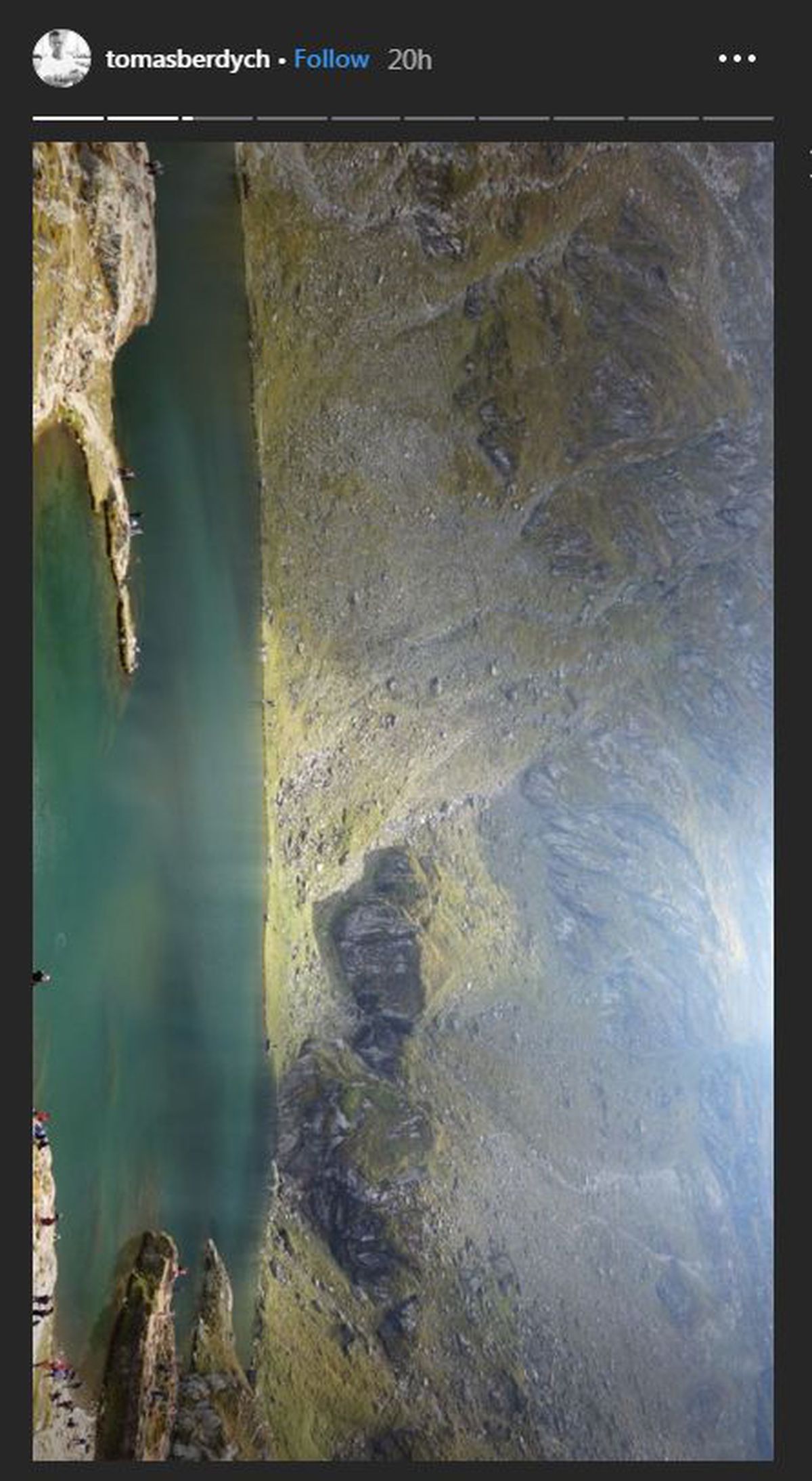 GALERIE FOTO A fost în Top 5, iar acum face reclamă României! Tomas Berdych s-a întâlnit cu ursul pe Transfăgărășan