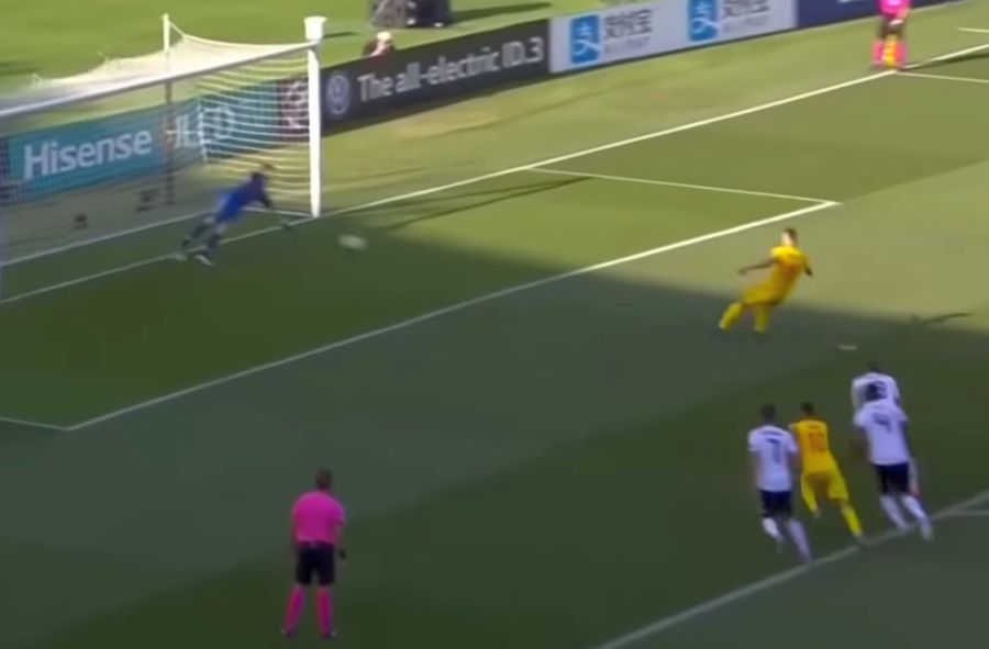 ROMÂNIA - NORVEGIA 1-1 // FOTO Cum l-a păcălit portarul Norvegiei pe George Pușcaș la penalty